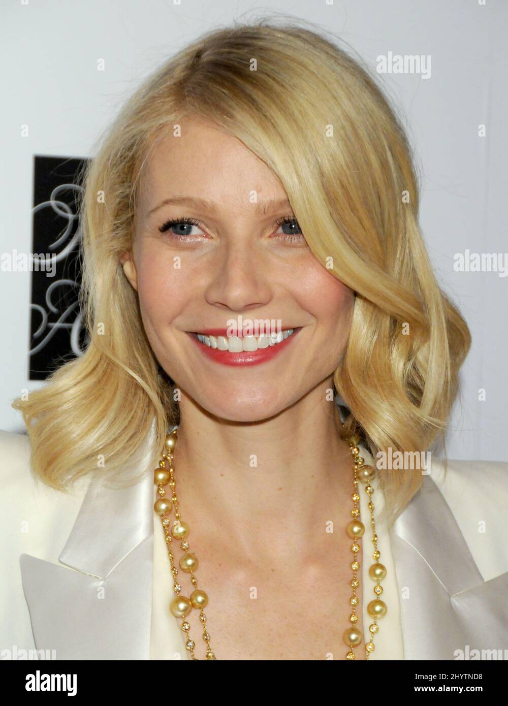 Gwyneth Paltrow nimmt an dem „unvergesslichen Abend“ der Saks Fifth Avenue Teil, an dem der EIF Women's Cancer Research Fund im Beverly Wilshire Hotel teilnimmt. Stockfoto