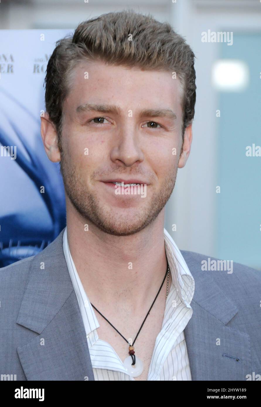 Jon Foster bei der Filmpremiere von Informers im Arclight Theatre, Los Angeles, CA, USA. Stockfoto