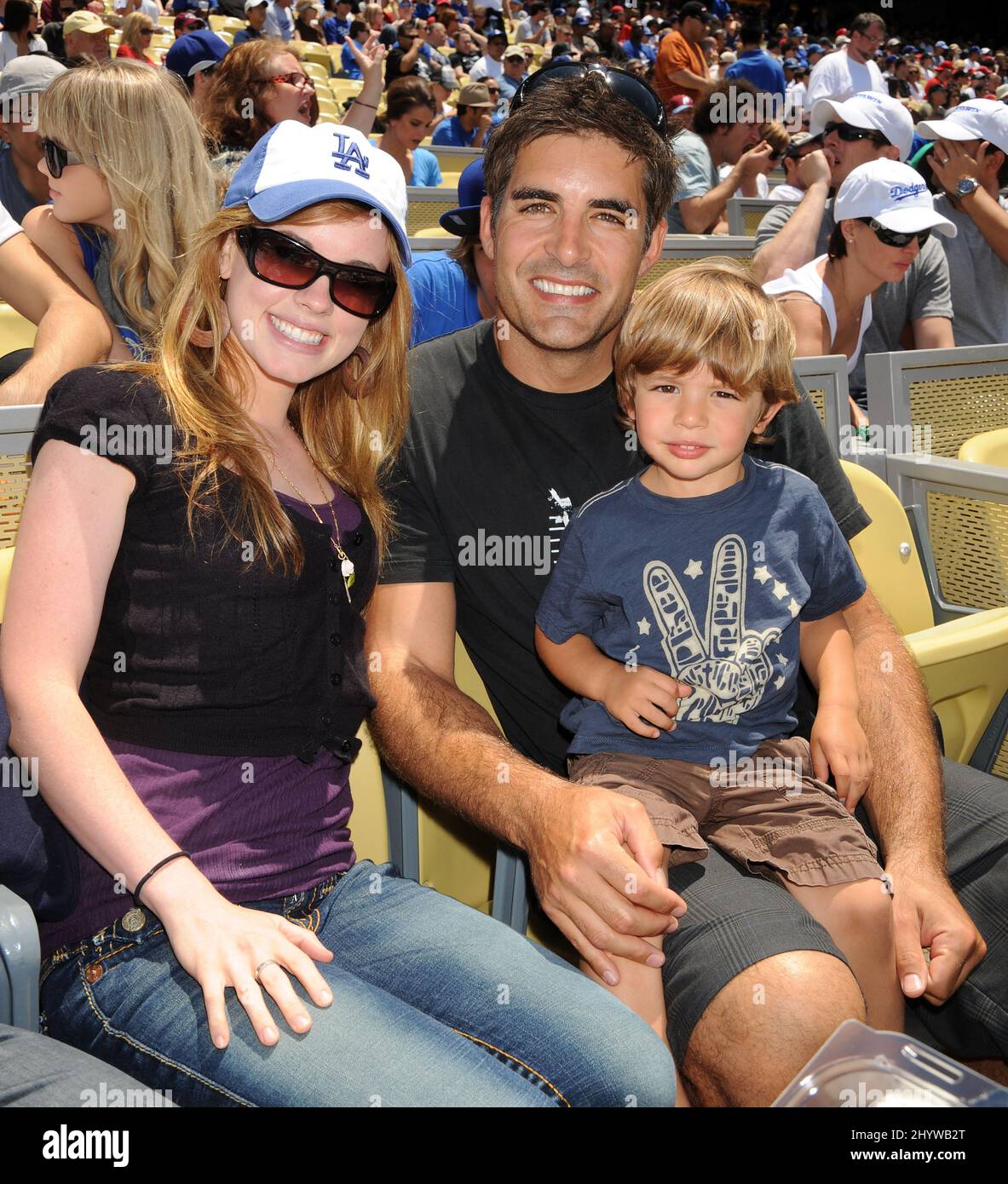 Molly Burnett und Galen Gering am La Dodgers vs. Phillies Baseballspiel, bei dem Lauren Conrad die erste Seillänge abwarf, im Dodgers Stadium, Kalifornien, USA. Stockfoto