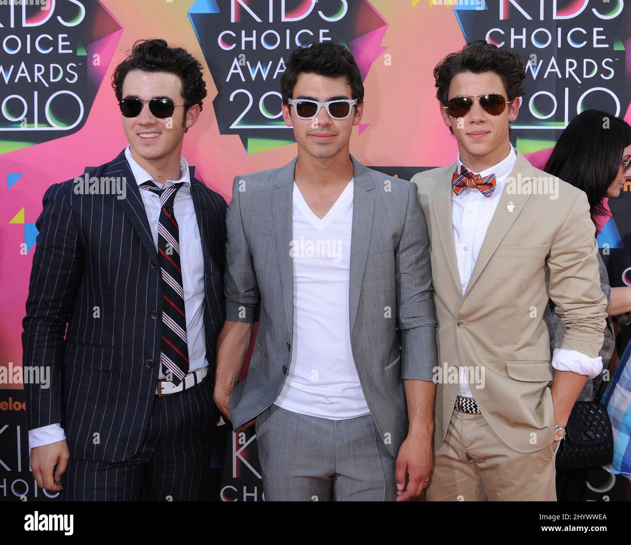Kevin Jonas, Joe Jonas und Nick Jonas bei Nickelodeon's Annual Kid's Choice Awards 23. in Westwood, Los Angeles. Stockfoto
