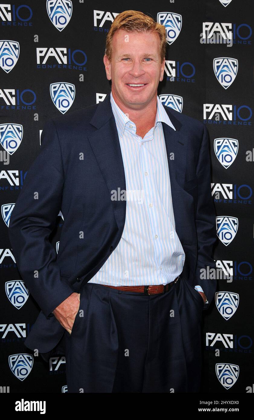 Mike stockt bei der PREMIERE DER FOX Sports PAC-10 Conference im 20. Century FOX Studio Lot in Los Angeles, USA. Stockfoto