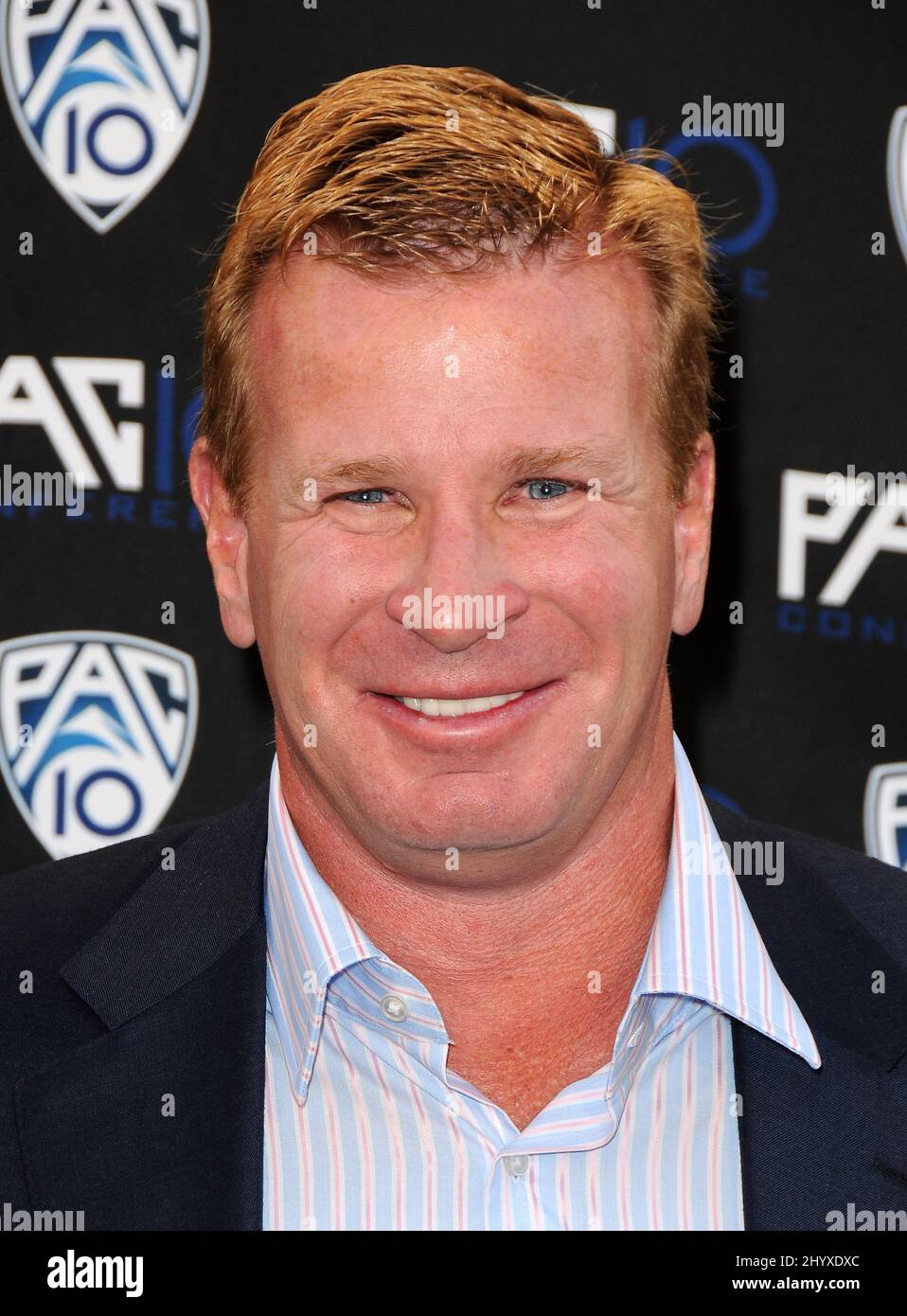 Mike stockt bei der PREMIERE DER FOX Sports PAC-10 Conference im 20. Century FOX Studio Lot in Los Angeles, USA. Stockfoto