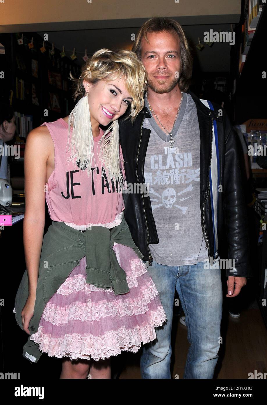 Chelsea Staub und Brian Gaskill bei einer Lesung des Drehbuchs „Weetzie bat“ in der Book Soup in West Hollywood, Kalifornien Stockfoto