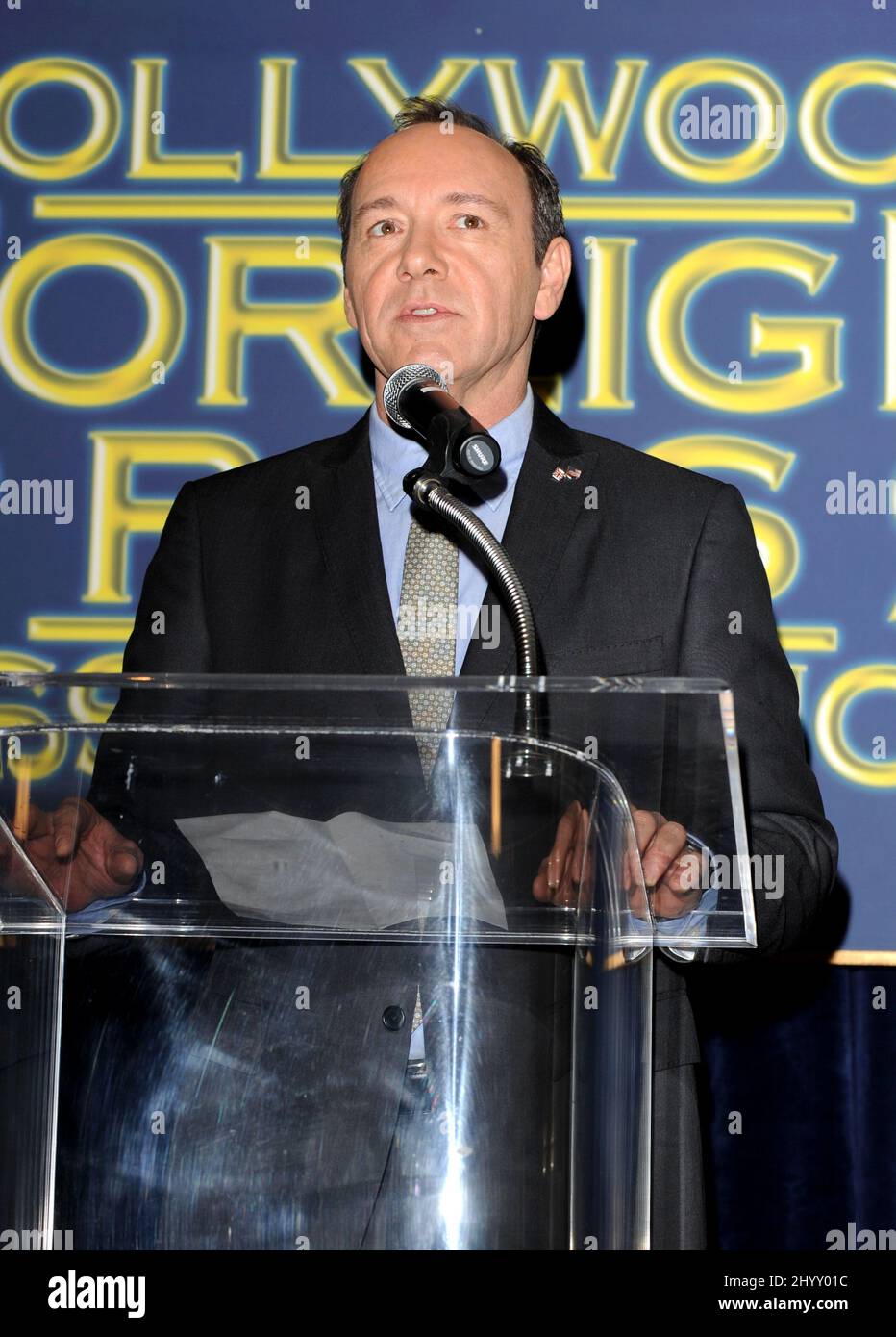 Kevin Spacey bei der Bekanntgabe des Cecil B DeMille Awards 2011 im Rahmen der Four Seasons in Los Angeles, USA. Stockfoto