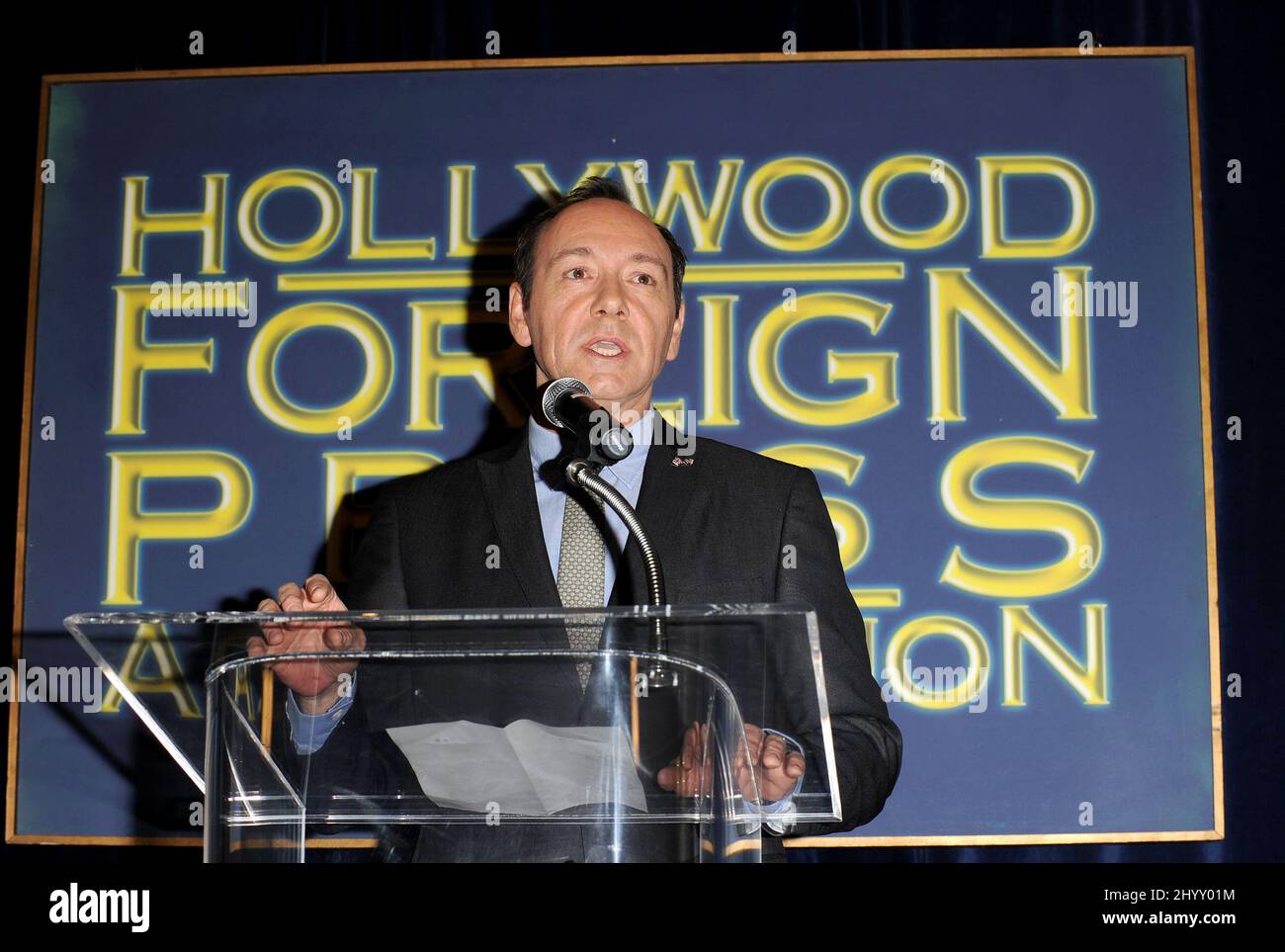 Kevin Spacey bei der Bekanntgabe des Cecil B DeMille Awards 2011 im Rahmen der Four Seasons in Los Angeles, USA. Stockfoto