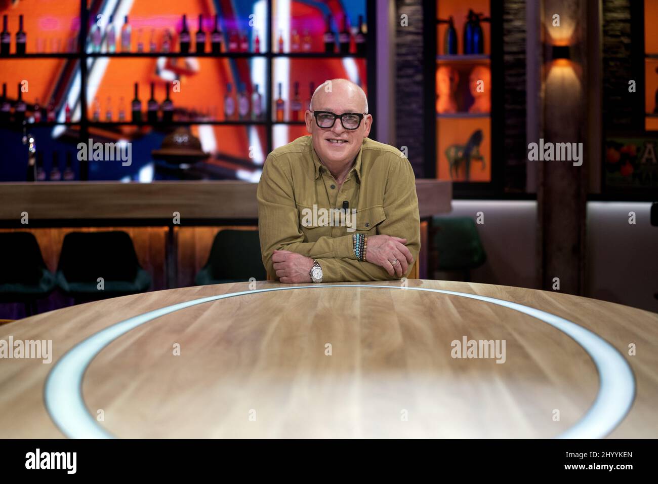 HILVERSUM - Rene van der Gijp in de Studio van televisieprogramma Vandaag inside. ANP KIPPA JEROEN JUMELET Stockfoto