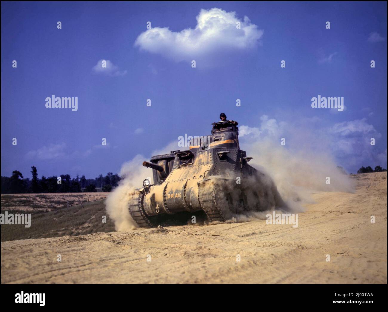 m3 Panzer-Weltkrieg 2 amerikanischer M3 „Lee“ mittlerer Panzer der US-Armee in der Erprobung von Trainingsübungen. Fort Knox, Kentucky, USA. Fort Knox, Kentucky, Usa Juni 1942 Stockfoto