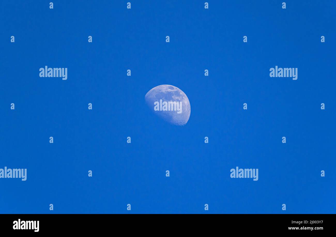 Mond, blauer Himmel, Bayern, Deutschland, Europa Stockfoto