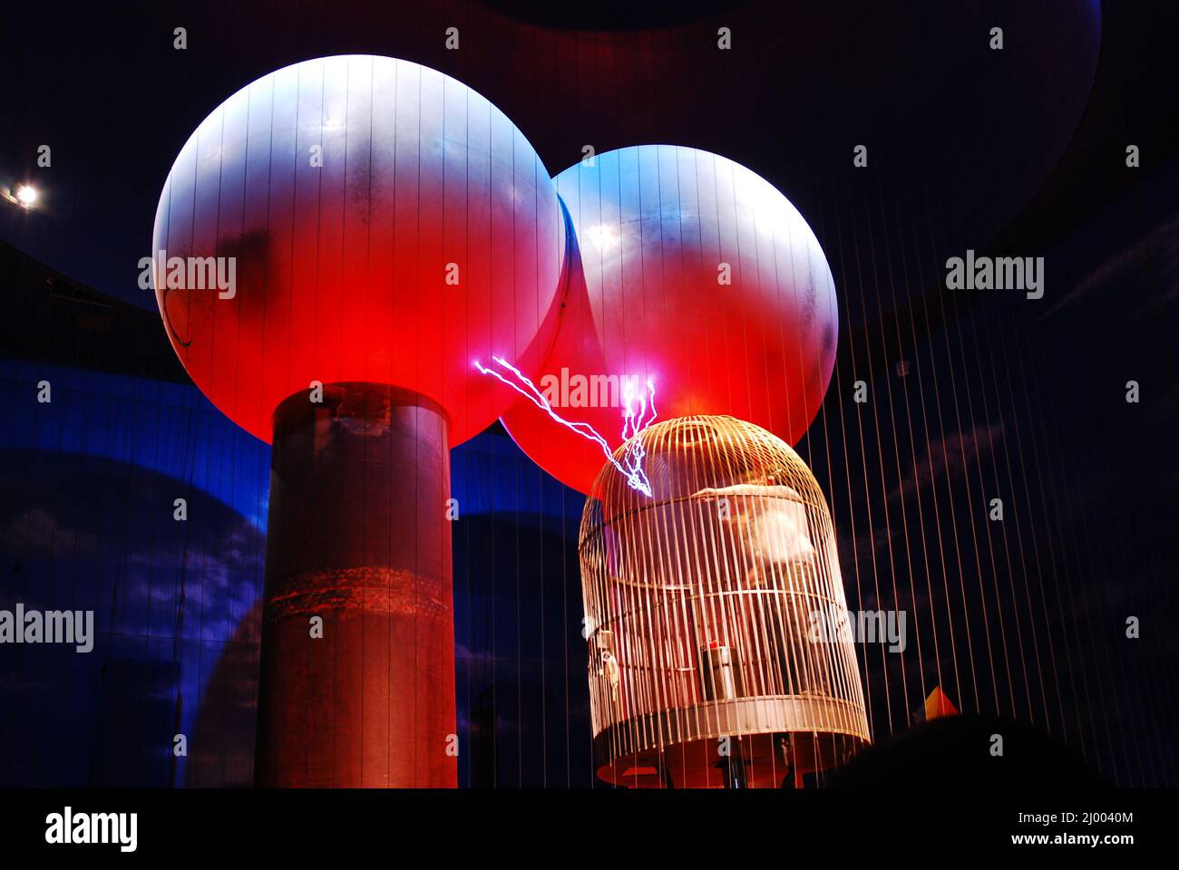 Vander graaf generator Fotos und Bildmaterial in hoher Auflösung Alamy