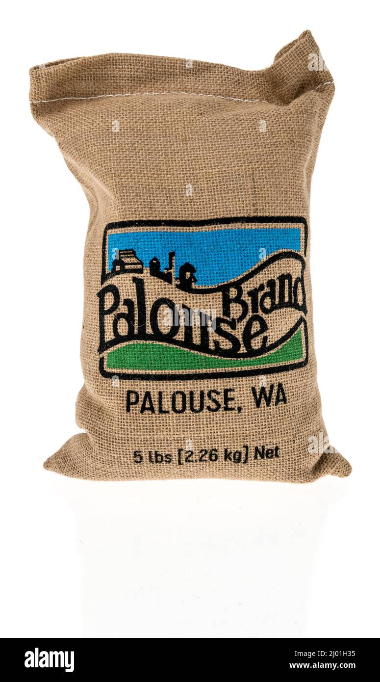 Winneconne, WI -11 März 2021: Ein Paket von Palouse Marke Weizen harte Beeren auf einem isolierten Hintergrund Stockfoto