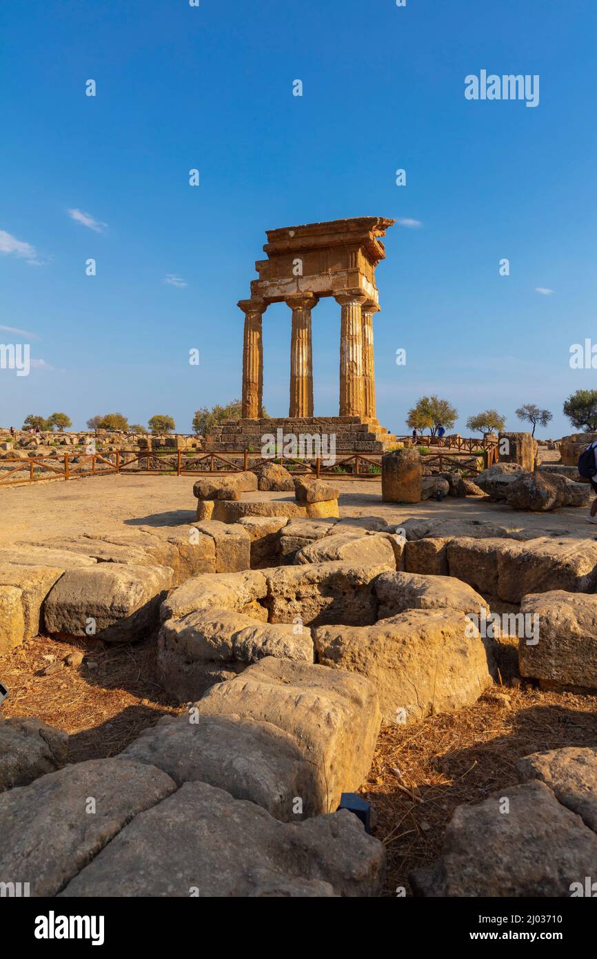 Tempel der Dioscuri, Tal der Tempel, UNESCO-Weltkulturerbe, Agrigento, Sizilien, Italien, Europa Stockfoto