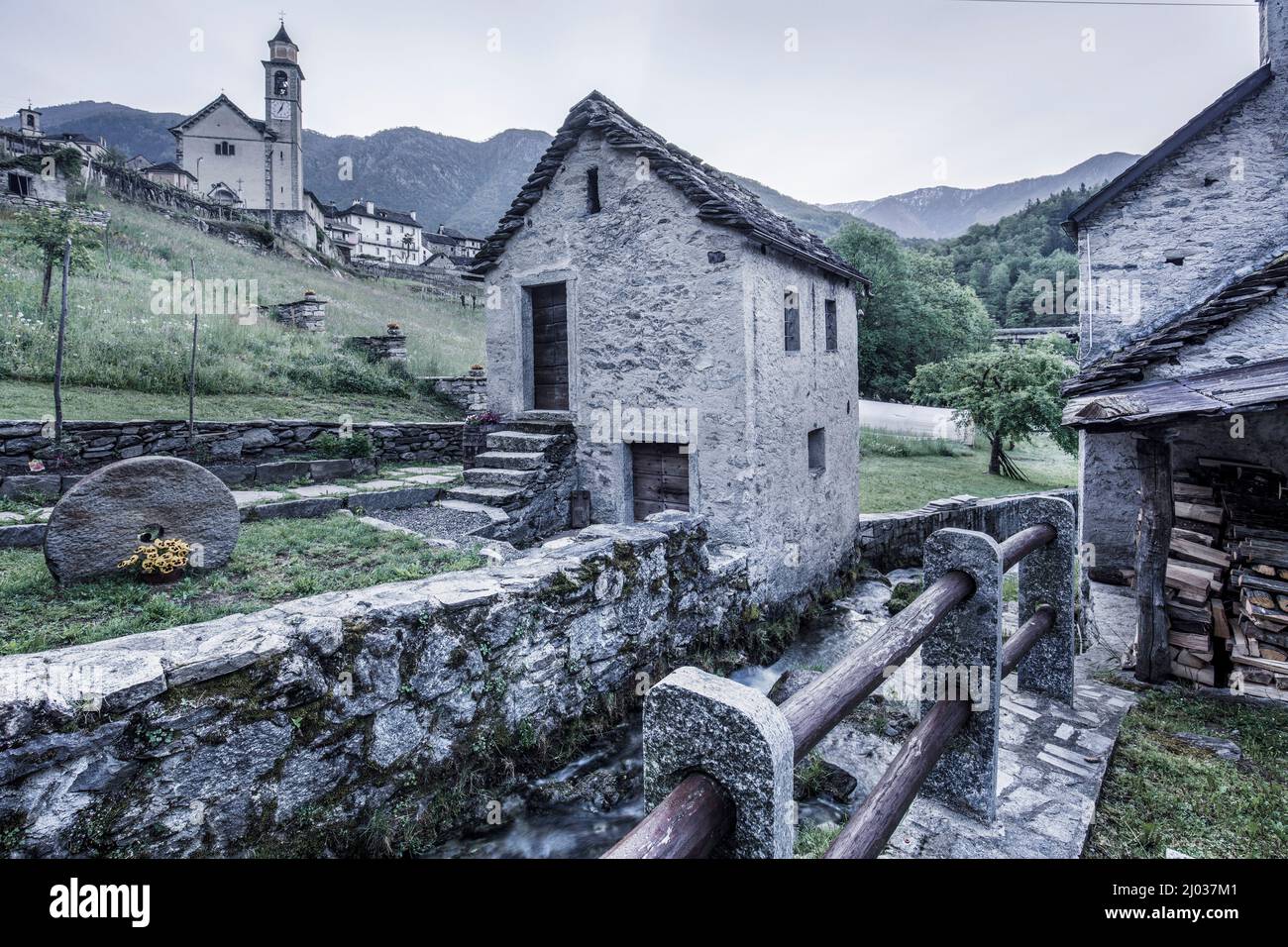 Weiler Canova, Crevoladossola, Val d'Ossola, V.C.O. (Verbano-Cusio-Ossola), Piemont, Italien, Europa Stockfoto