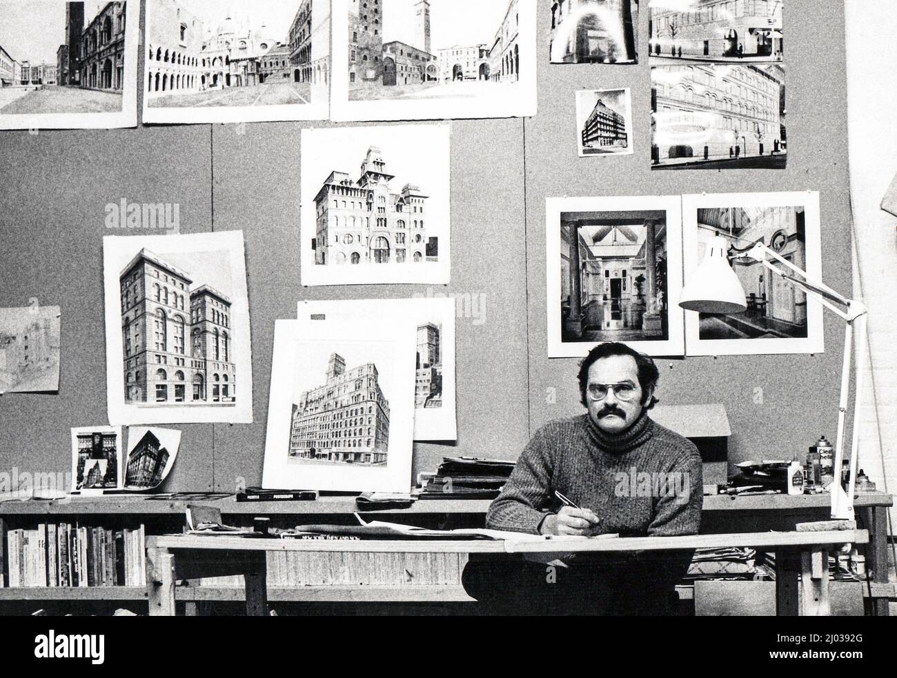 Trompe L'Oiel Künstler Richard Haas in seinem Greenwich Village Loft in Soho, New York City 1977. Stockfoto