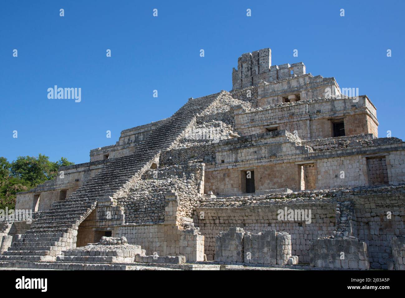 Tempel der fünf Geschichten, archäologische Zone Edzna, Campeche, Mexiko, Nordamerika Stockfoto