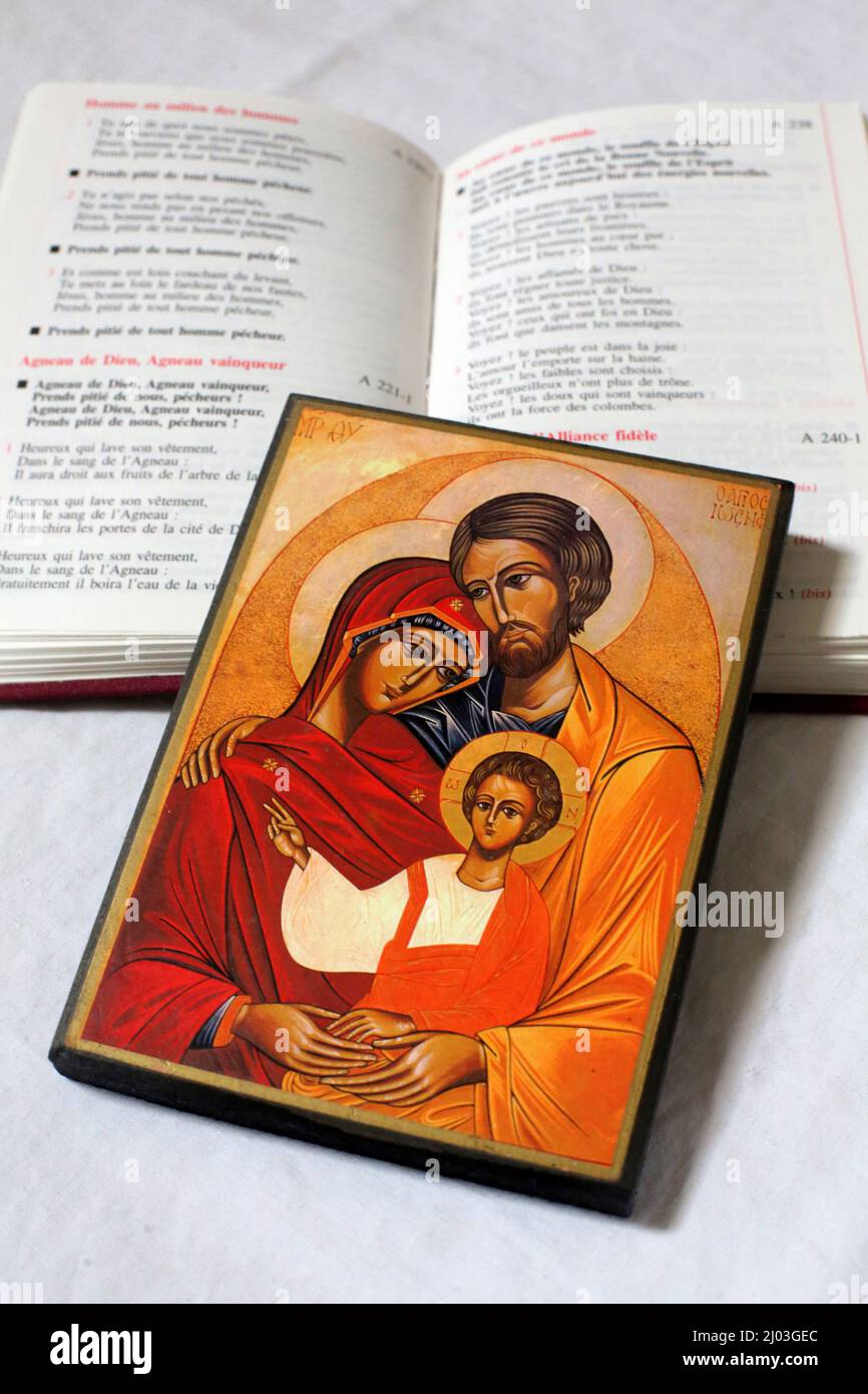 La Sainte-Famille. Bibel. Eglise Saint-Gervais-et-Protais. Saint-Gervais-les-Bains. Haute-Savoie. Auvergne-Rhône-Alpes. Haute-Savoie. Frankreich. Stockfoto