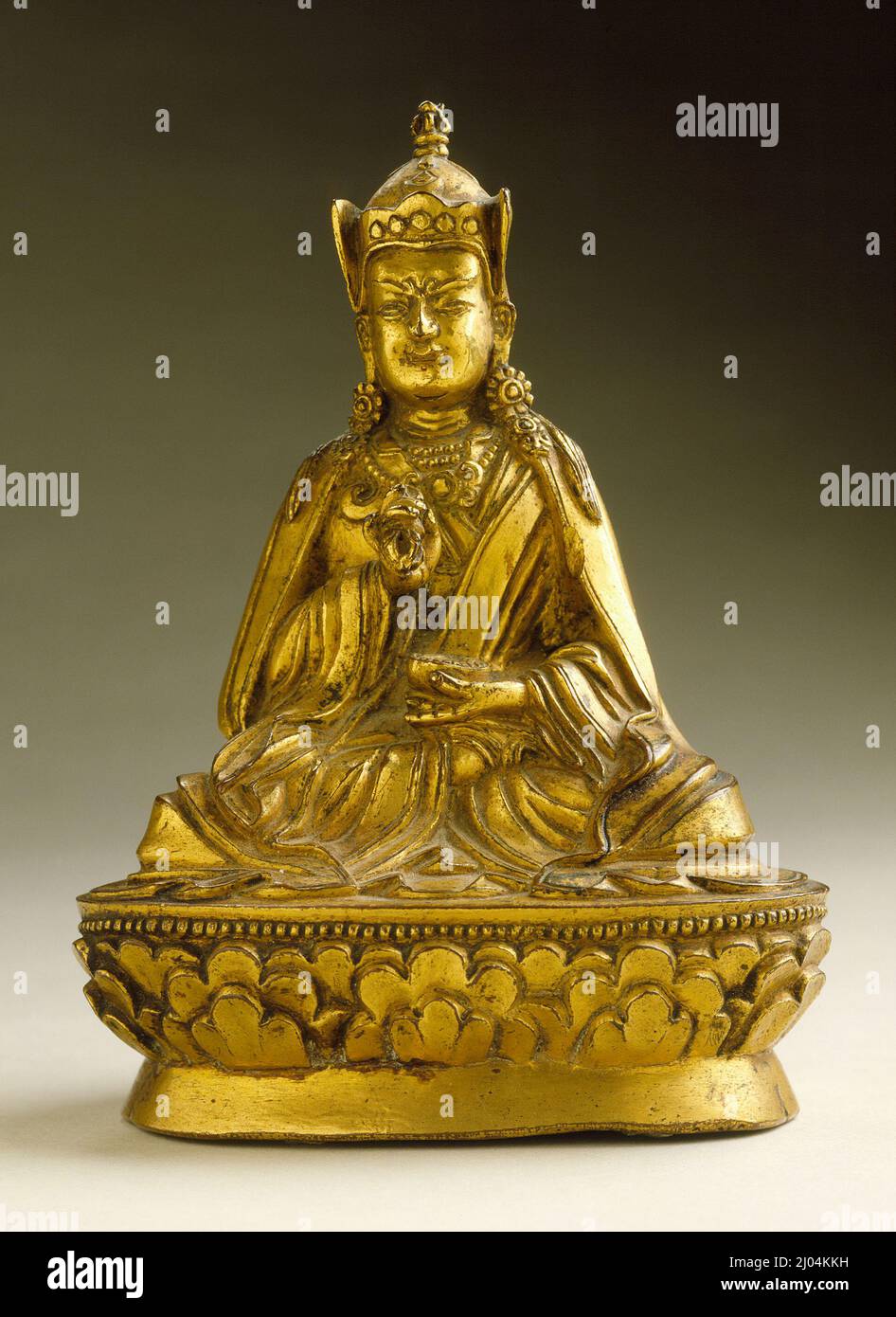 Padmasambhava (Guru Rinpoche, 8.. Jahrhundert). Bhutan, 17.-18. Jahrhundert. Skulptur. Amalgam vergoldete Kupferlegierung Stockfoto
