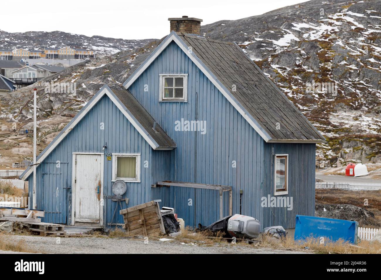 Typisches artisches Holzhaus im Nordpol Stockfoto
