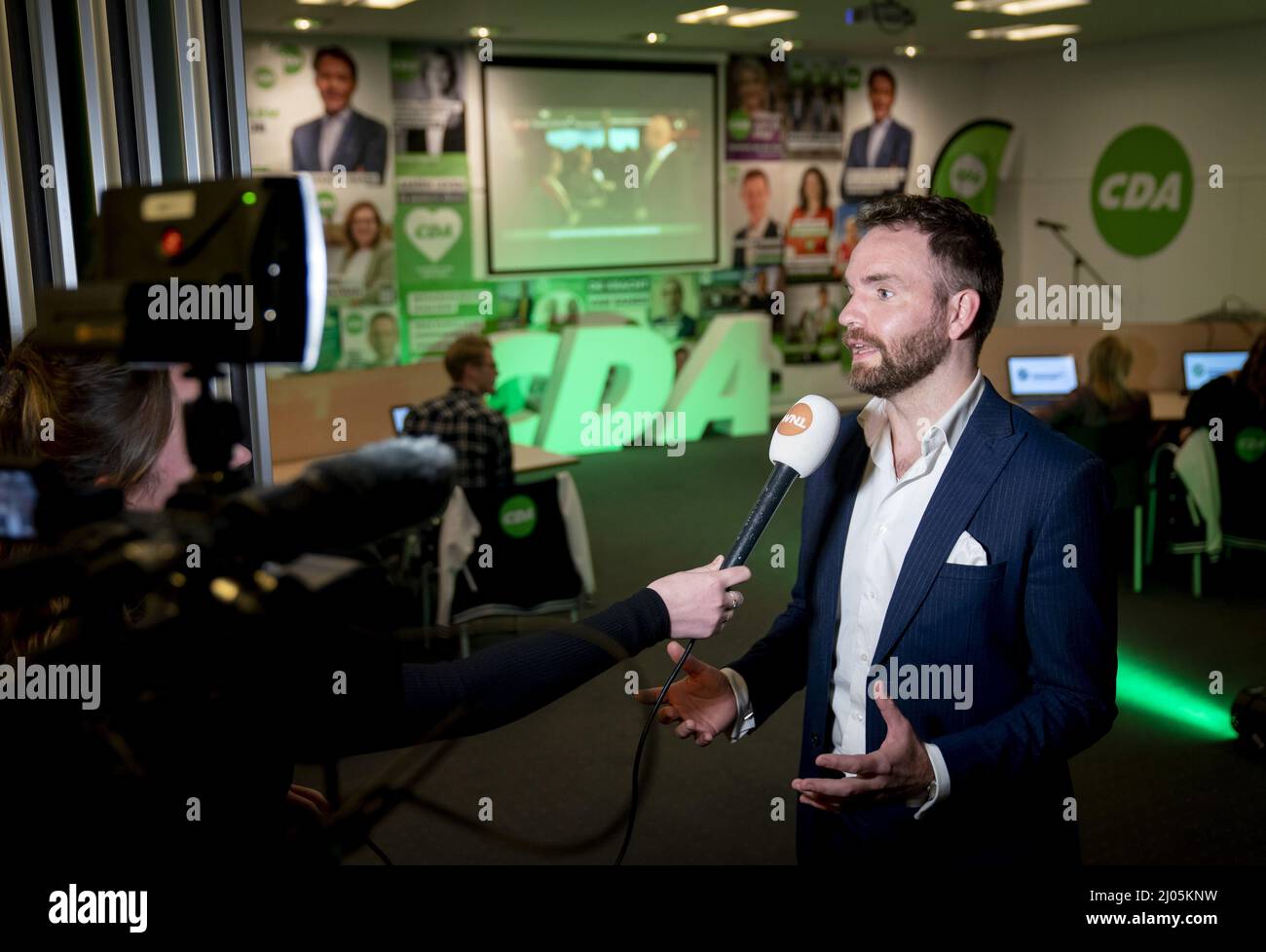 DEN HAAG - Derk Boswijk van het CDA reageert op het partijbureau op de uitslagen voor de gemeenteraadsverkiezingen. ANP BART MAAT Stockfoto