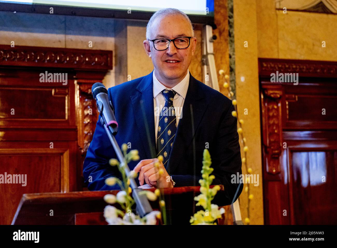 ROTTERDAM - Burgemeester Ahmed Aboutaleb tijdens de verkiezingsavond van de gemeente Rotterdam. ANP ROBIN UTRECHT Stockfoto