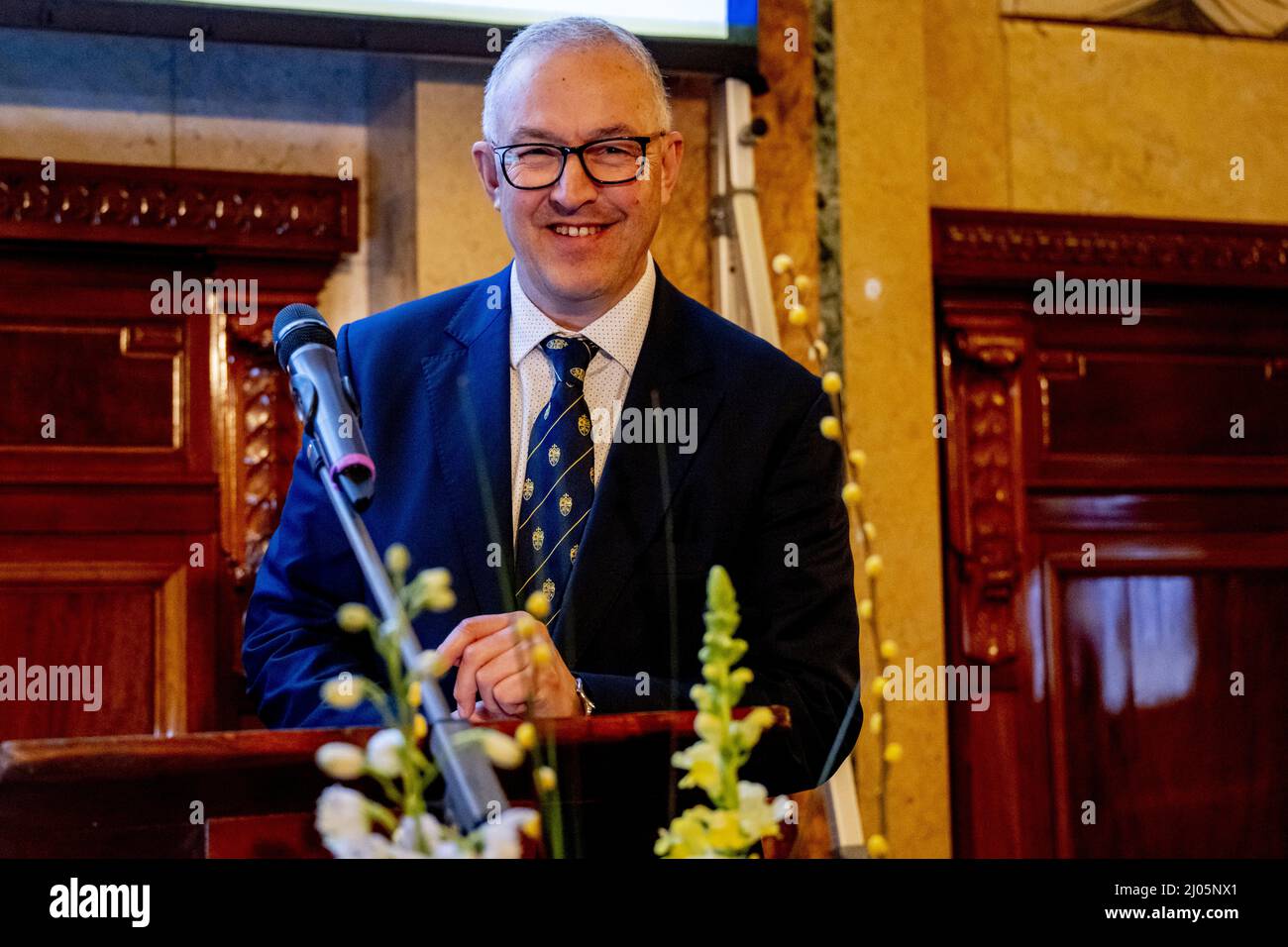 ROTTERDAM - Burgemeester Ahmed Aboutaleb tijdens de verkiezingsavond van de gemeente Rotterdam. ANP ROBIN UTRECHT Stockfoto
