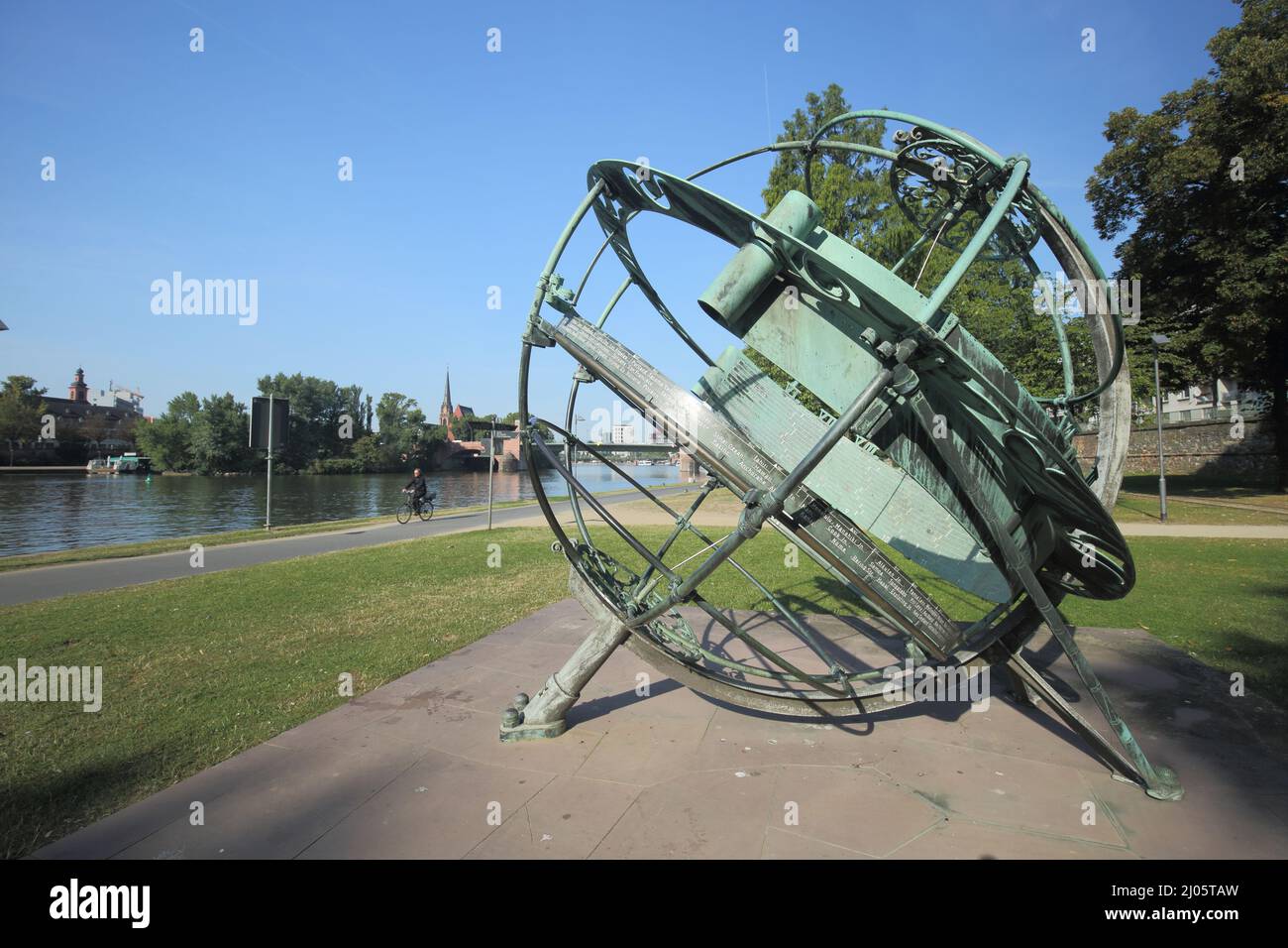 Äquatorial-Sonnenuhr in Frankfurt, Hessen, Deutschland Stockfoto