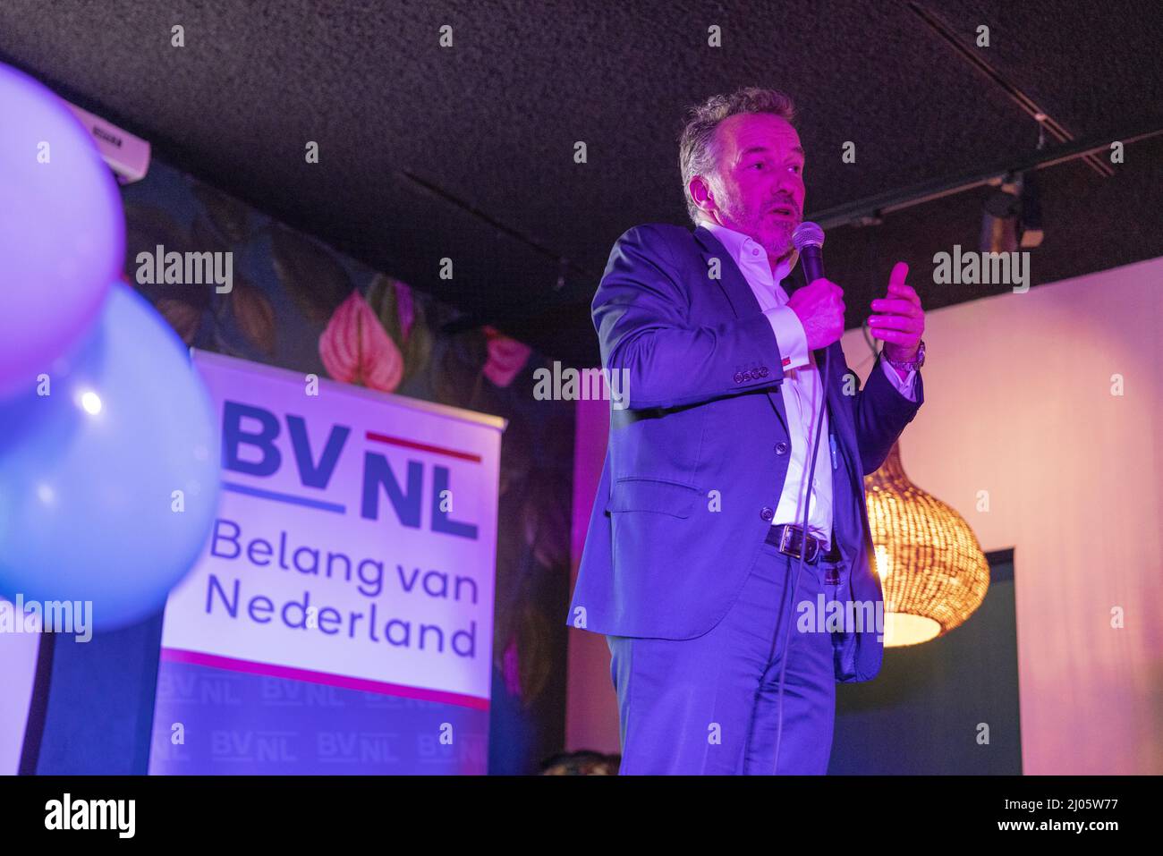 HAARLEM - Belang van Nederland-lijsttrekker Wybren van Haga reageert in the Governor op de gemeenteraadsverkiezingen. UND MICHEL VAN BERGEN Stockfoto