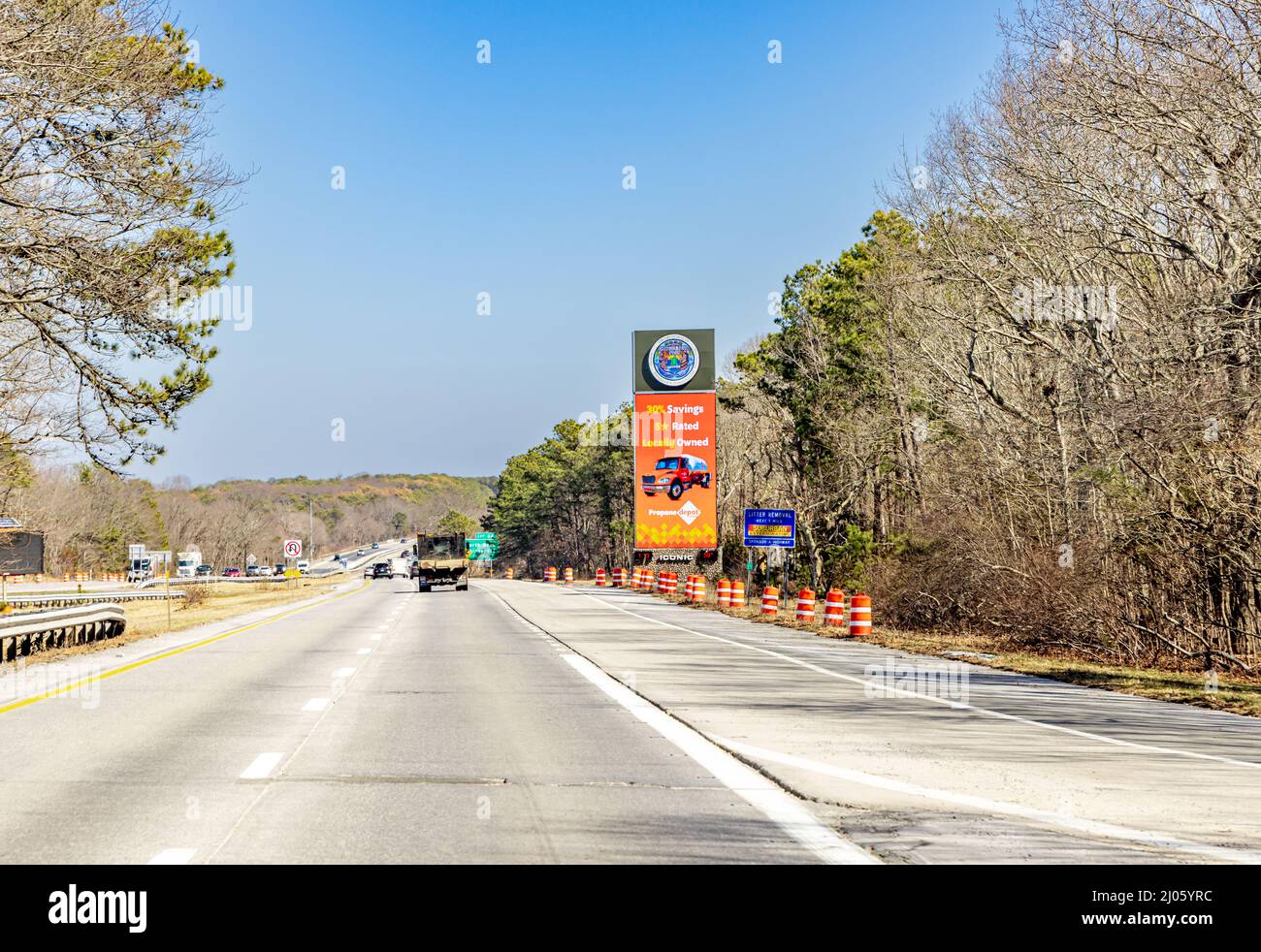 Shinnecock Elektronische Tafel auf dem Sunrise Highway Stockfoto