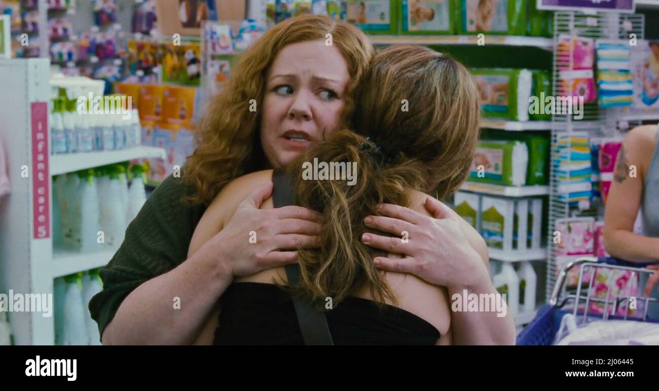 USA. Jennifer Lopez und Melissa McCarthy in einer Szene aus dem (C)CBS Films  Film : The Back-Up Plan (2010). Handlung: Eine Frau entwirft Zwillinge  durch knstliche Befruchtung, trifft dann am selben Tag