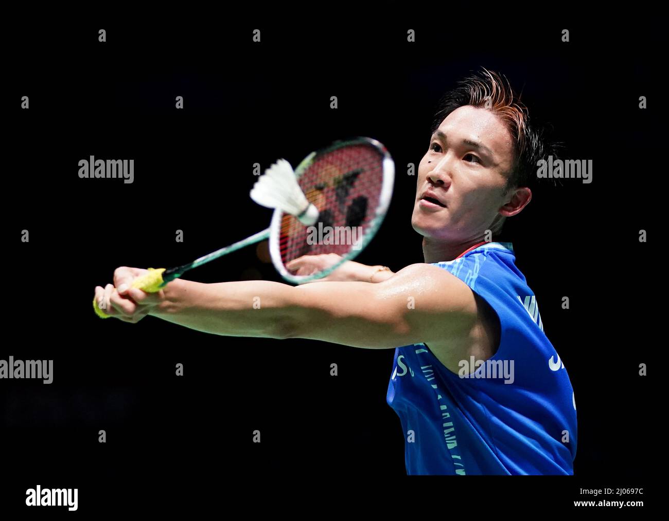 Der japanische Kento Momota ist am ersten Tag der YONEX