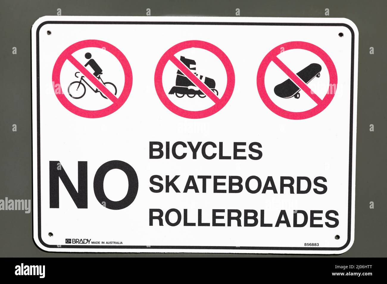 Ballarat Australien / Keine Fahrräder Keine Skateboards Keine Rollerblades Einschränkungen auf Privateigentum anmelden. Stockfoto