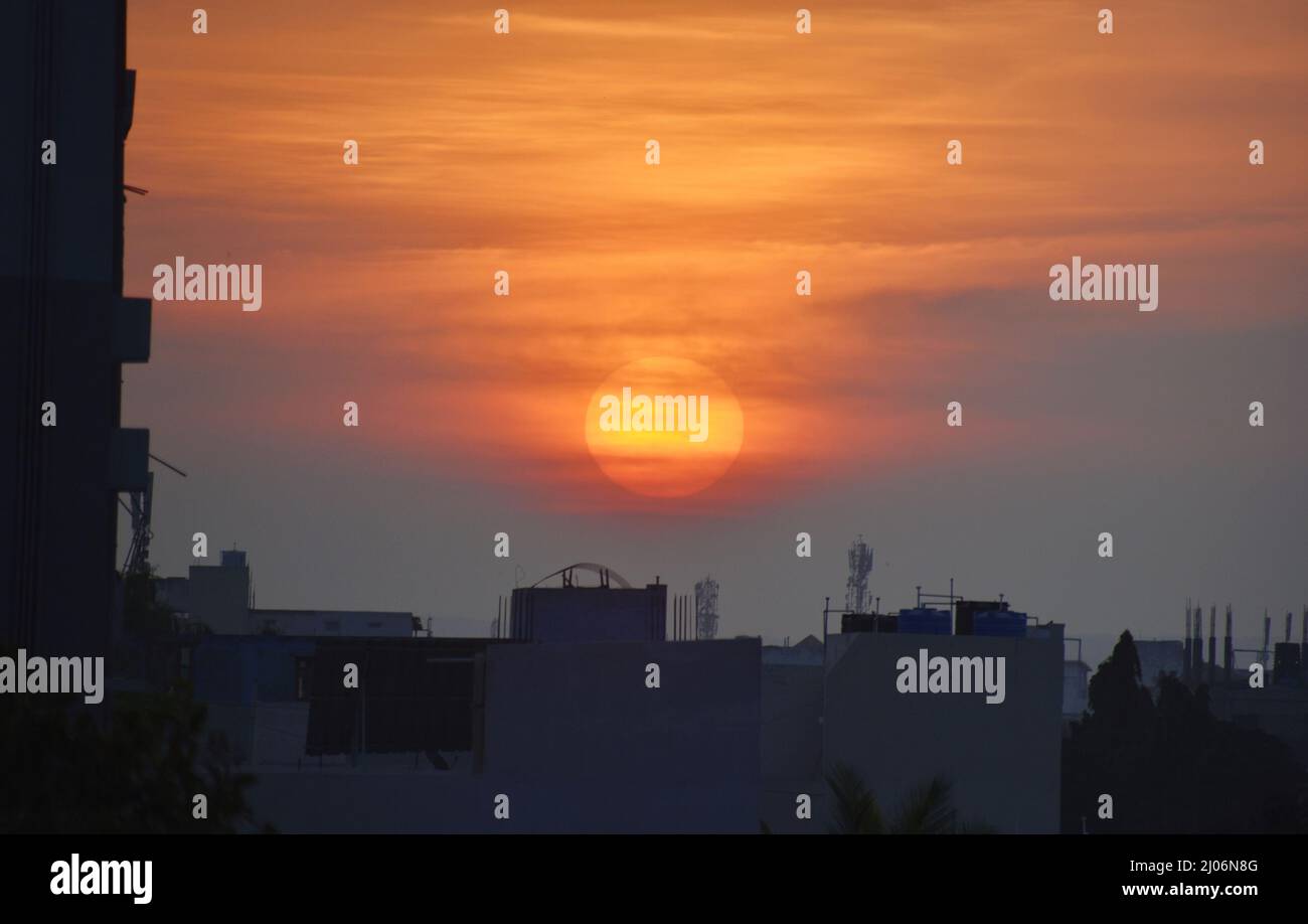 Schönheit des Sonnenaufgangs, des Sonnenuntergangs Stockfoto