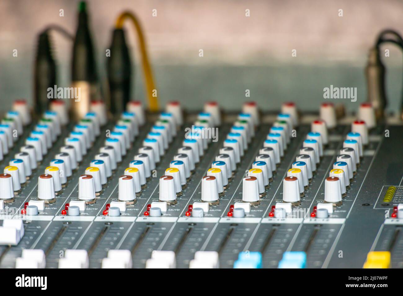 Video- und Sound-Mischpult. *** Local Caption *** Technologie, Video, Board, Instrument, Ausrüstung, Nahaufnahme, Teil von, Mixer, keine Menschen, Tag, Sound, Musik, b Stockfoto
