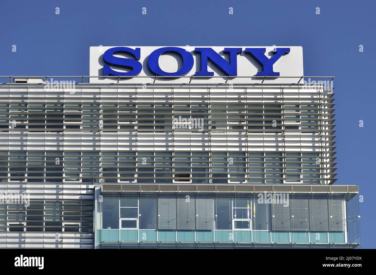 Außenansicht des Sony Bürogebäudes in Bratislava, Slowakei. Stockfoto