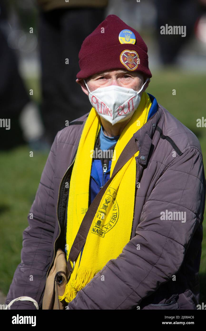 Edinburgh, Großbritannien. 17. März 2022. Ukrainische Demonstration vor dem schottischen Parlament. Edinburgh. Schottland. Pic Credit: Pako Mera/Alamy Live News Stockfoto