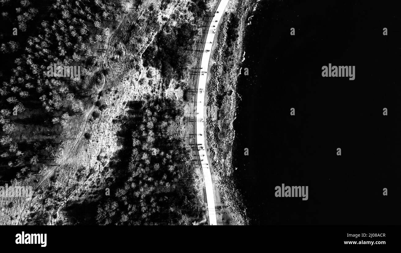 Luftaufnahme des weltberühmten Lisi-Sees, Schwarz-Weiß-Fotografie, Lisi-See Stockfoto