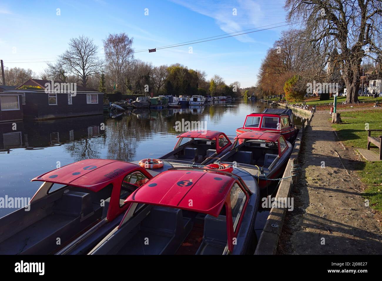 Vermietung von Motorbooten auf dem Fluss Yare Norwich Stockfoto