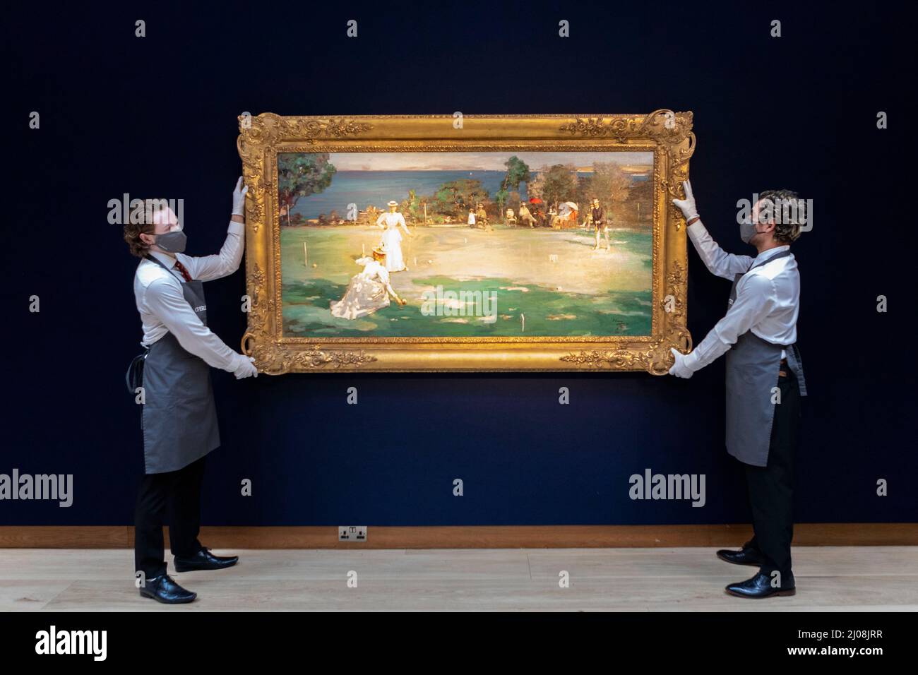 Am 11.. März 2022 fand bei Christies eine Fotozelle für den modernen britischen und irischen Art Evening-Verkauf statt. Der Verkauf präsentiert fantastische Skulptur von Dam Stockfoto