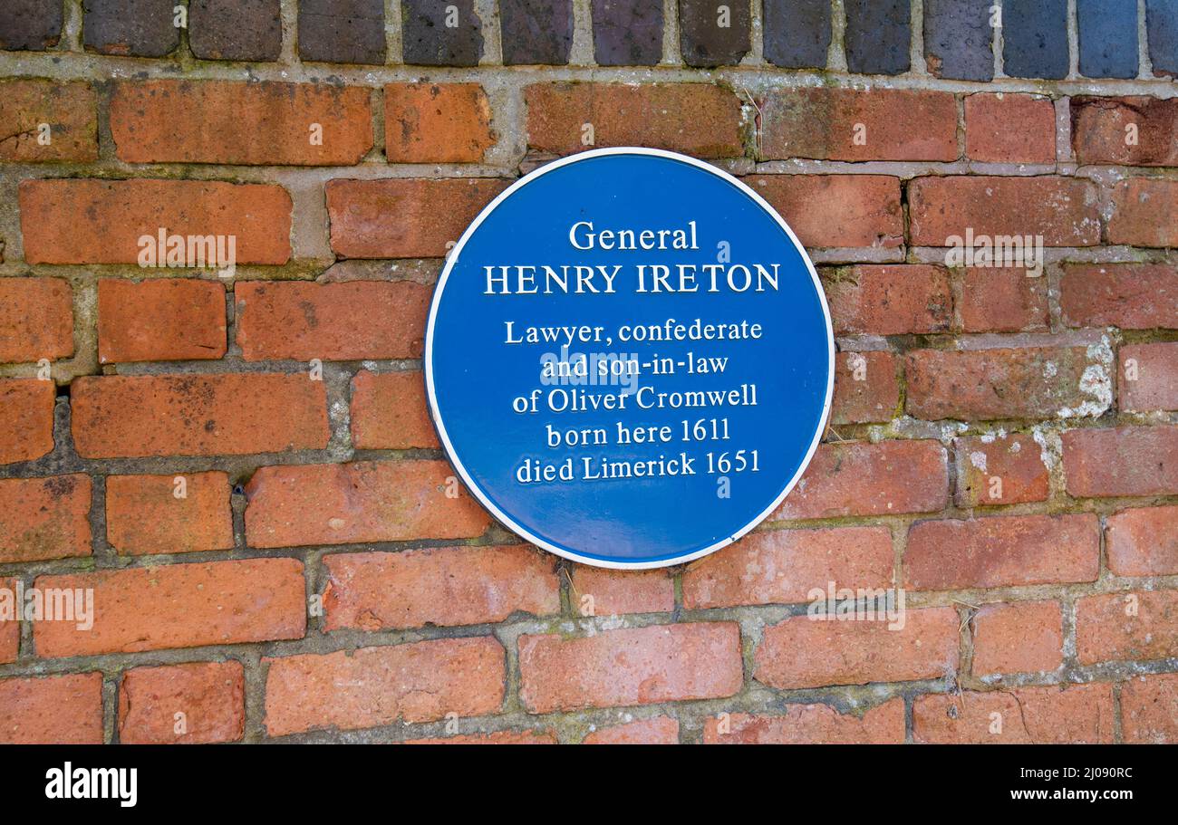 Blaue Gedenktafel zur Geburtsstätte von General Henry Ireton in Attenborough, Nottingham Nottinghamshire, England Stockfoto