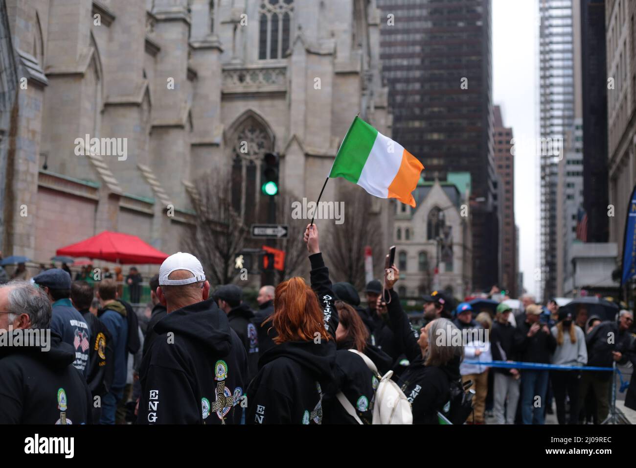 Nach 2 Jahren ohne St. Patricks Day Parade in NYC, wegen COVID . die New York City Parade ist zurückgekehrt. Stockfoto