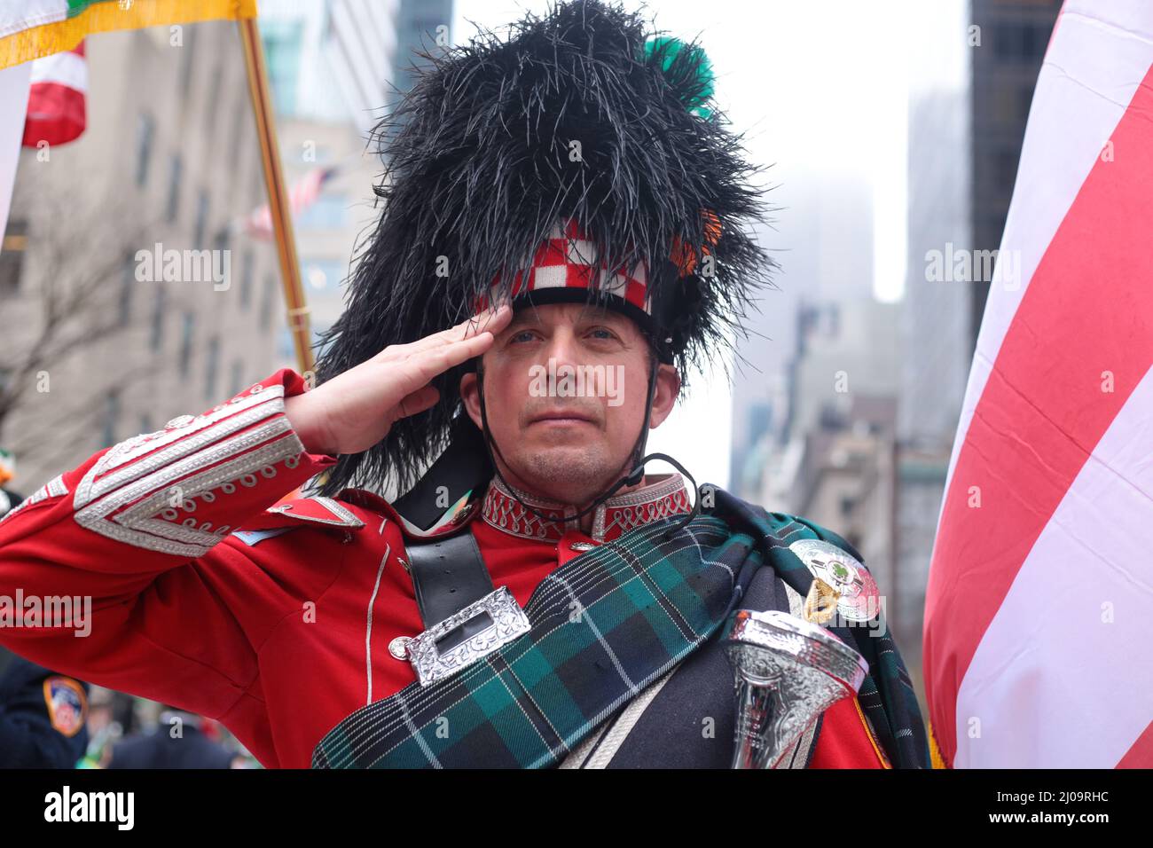 Nach 2 Jahren ohne St. Patricks Day Parade in NYC, wegen COVID . die New York City Parade ist zurückgekehrt. Stockfoto