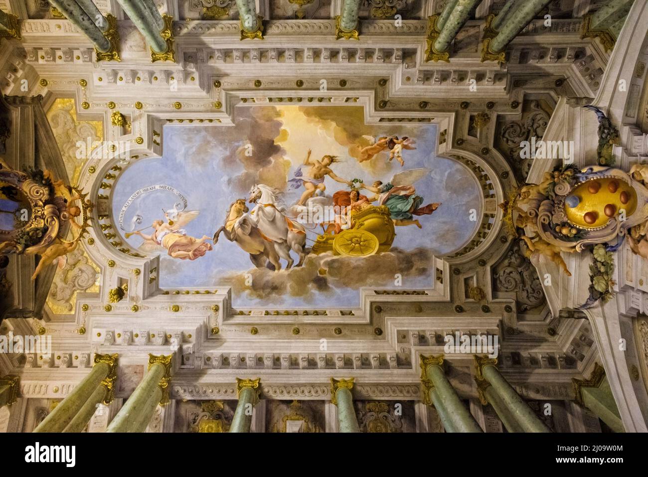 Innenraum des Palazzo Pitti (Palazzo Pitti), Wandgemälde an der Decke, Florenz, Toskana, Italien Stockfoto