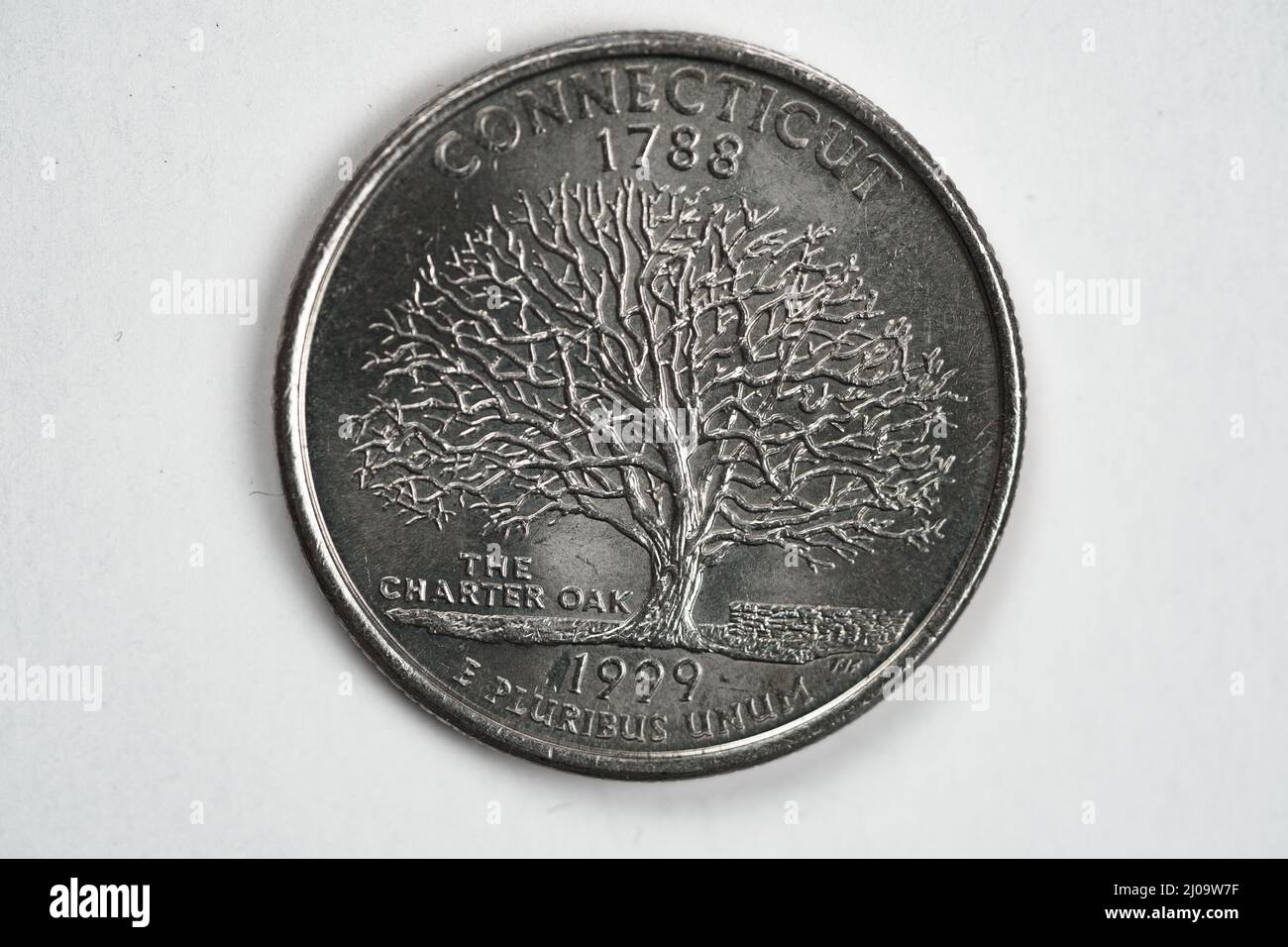 Eine Vierteldollar-Münze (25 Cent) mit dem Bild von Connecticut (dem Verfassungsstaat), USA. Stockfoto