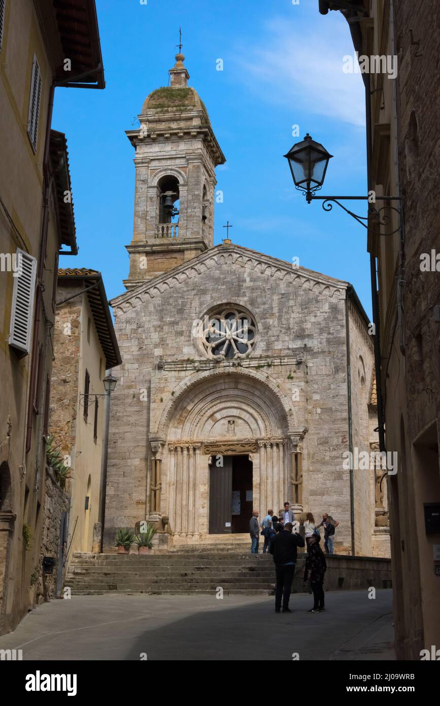 Stiftskirche in der historischen Stadt San Quirico d'Orcia, Provinz Siena, Region Toskana, Italien Stockfoto