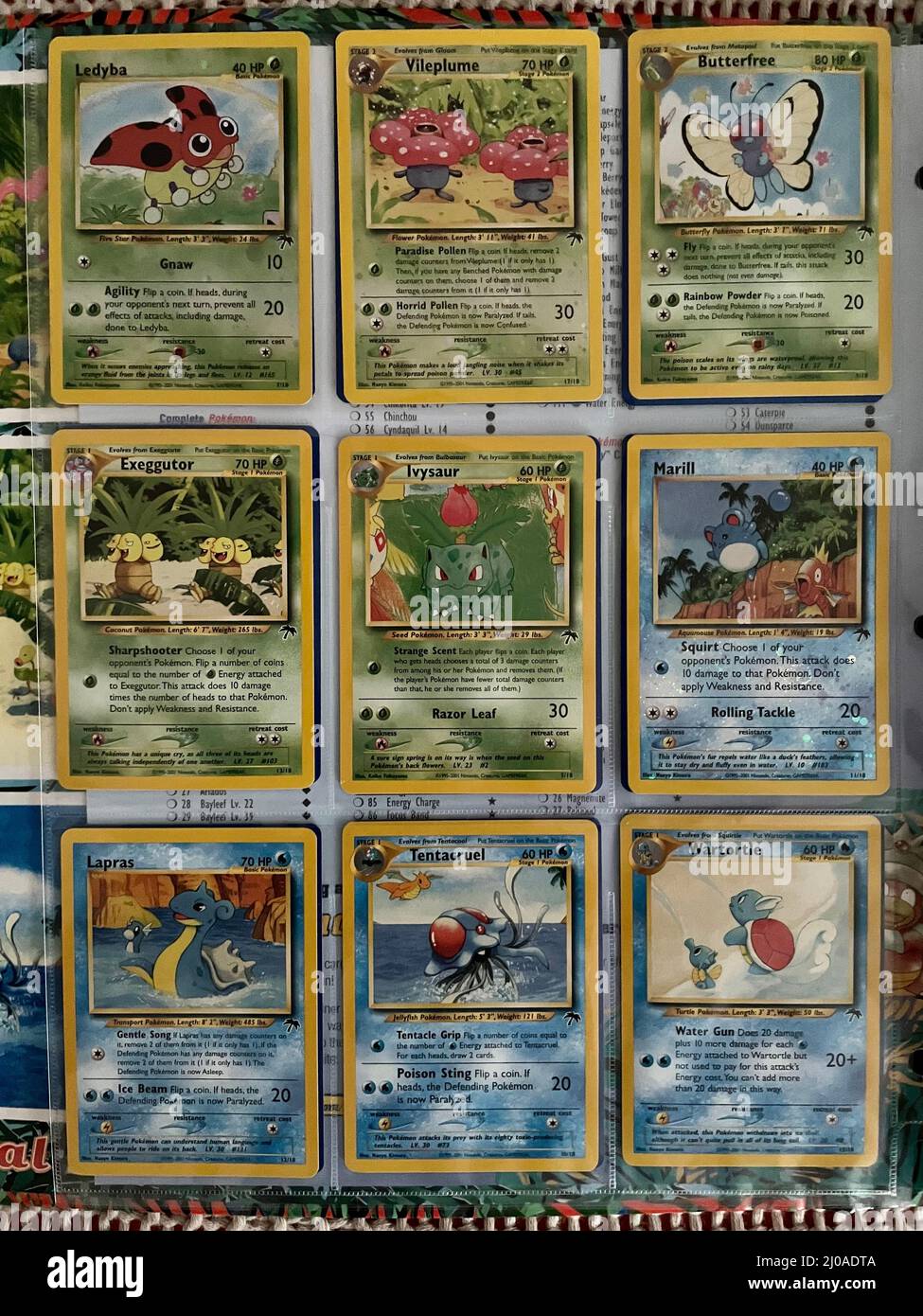 Prag, Tschechische Republik - März 16 2022: Neun Karten aus dem limitierten Sammelset Southern Islands of Pokemon Trading Card Game. Stockfoto