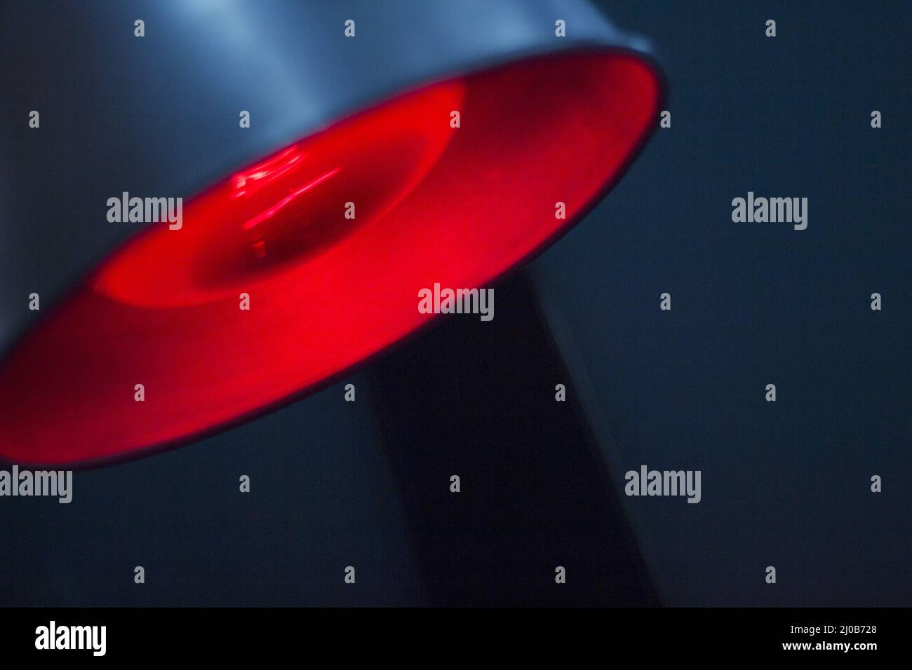 Rotlichtlampe therapie -Fotos und -Bildmaterial hoher Auflösung – Alamy
