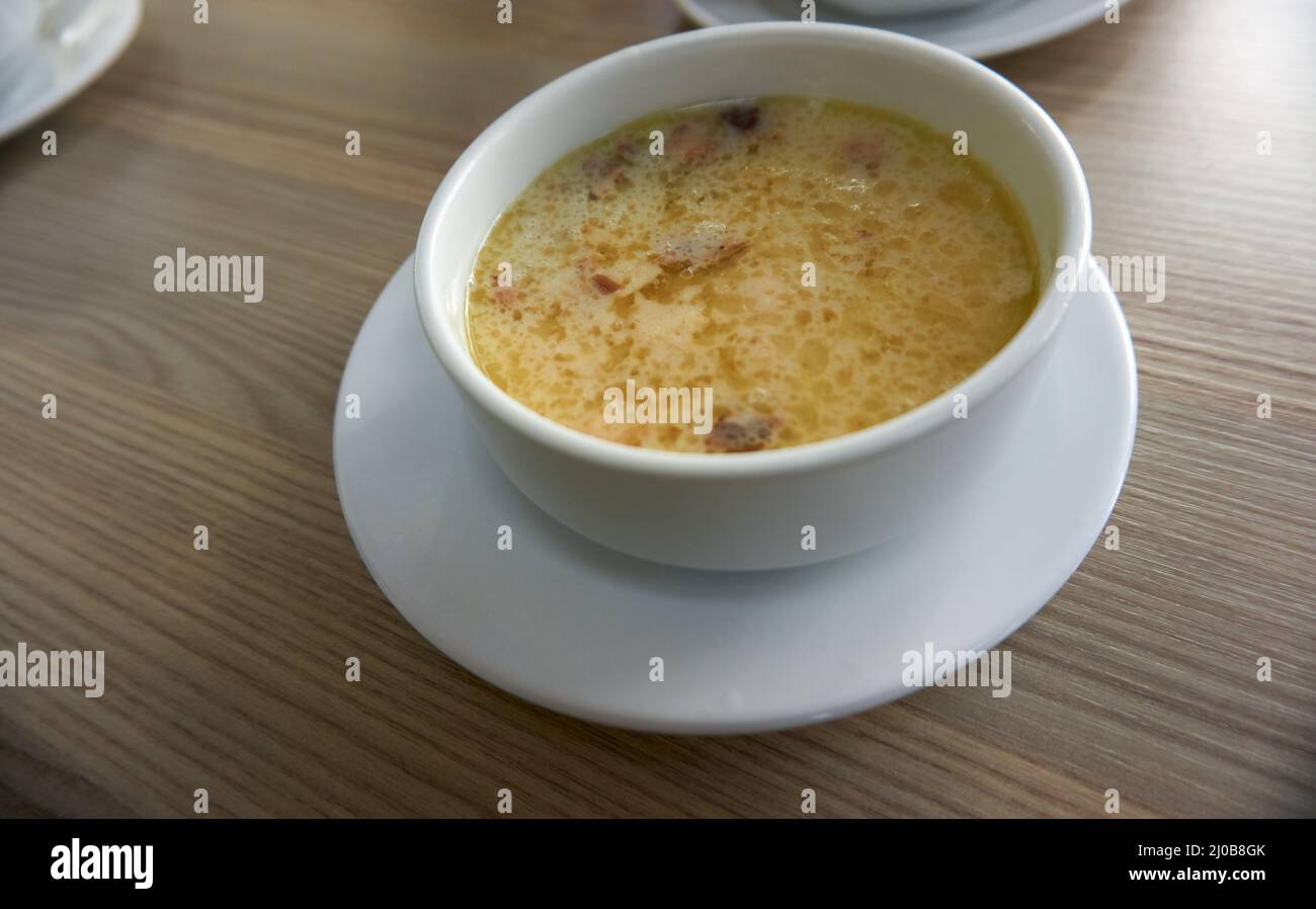 Berühmte türkische Suppe Kelle Paca Stockfoto