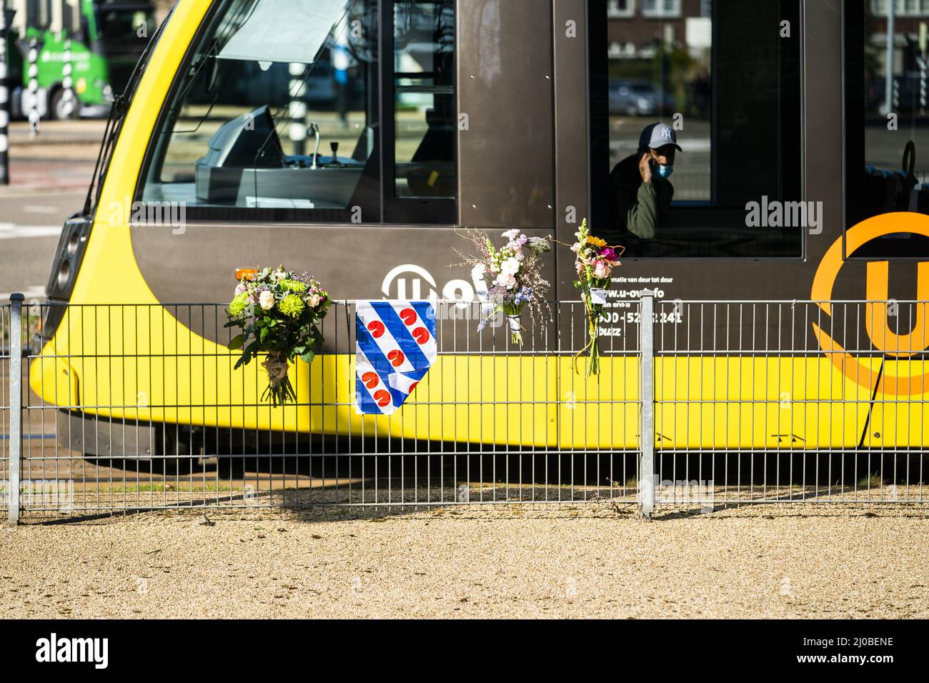 UTRECHT - Utrecht herdenkt de tramaanslag door Gokmen T. van drie jaar geleden, waarbij vier mensen overleden. De afgelopen twee herdenkingen waren kleinschalig door de coronamaatregelen. Dit jaar mag er publiek bij zijn. ANP JEROEN JUMELET Stockfoto