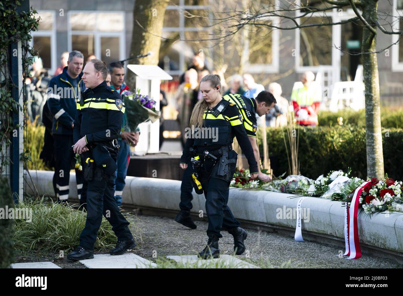 UTRECHT - Utrecht herdenkt de tramaanslag door Gokmen T. van drie jaar geleden, waarbij vier mensen overleden. De afgelopen twee herdenkingen waren kleinschalig door de coronamaatregelen. Dit jaar mag er publiek bij zijn. ANP JEROEN JUMELET Stockfoto