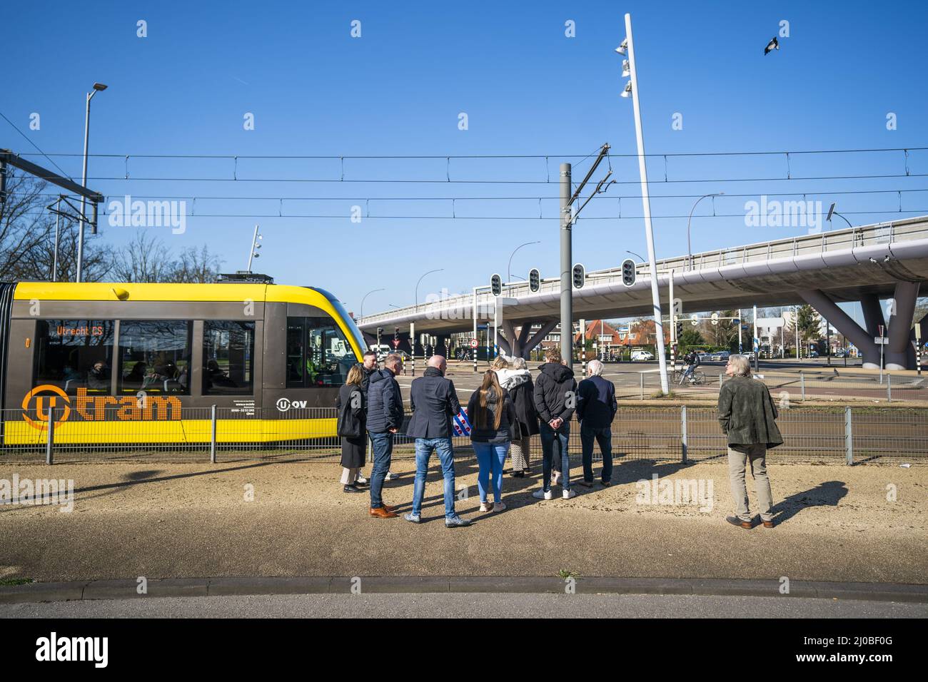 UTRECHT - Utrecht herdenkt de tramaanslag door Gokmen T. van drie jaar geleden, waarbij vier mensen overleden. De afgelopen twee herdenkingen waren kleinschalig door de coronamaatregelen. Dit jaar mag er publiek bij zijn. ANP JEROEN JUMELET Stockfoto