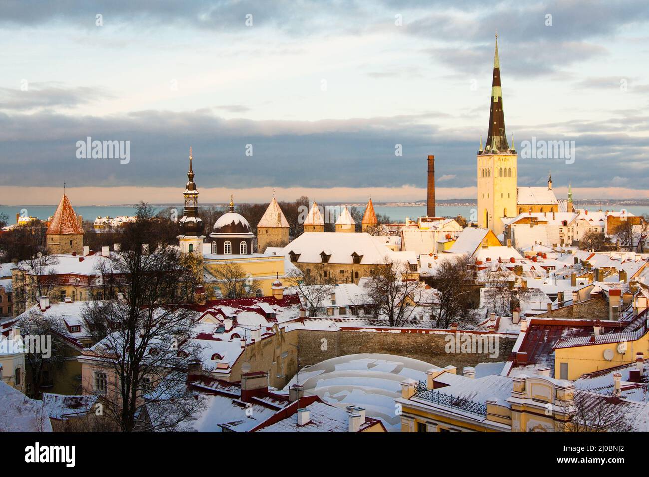 Abendansichten von Tallinn am Silvesterabend, Estland Stockfoto